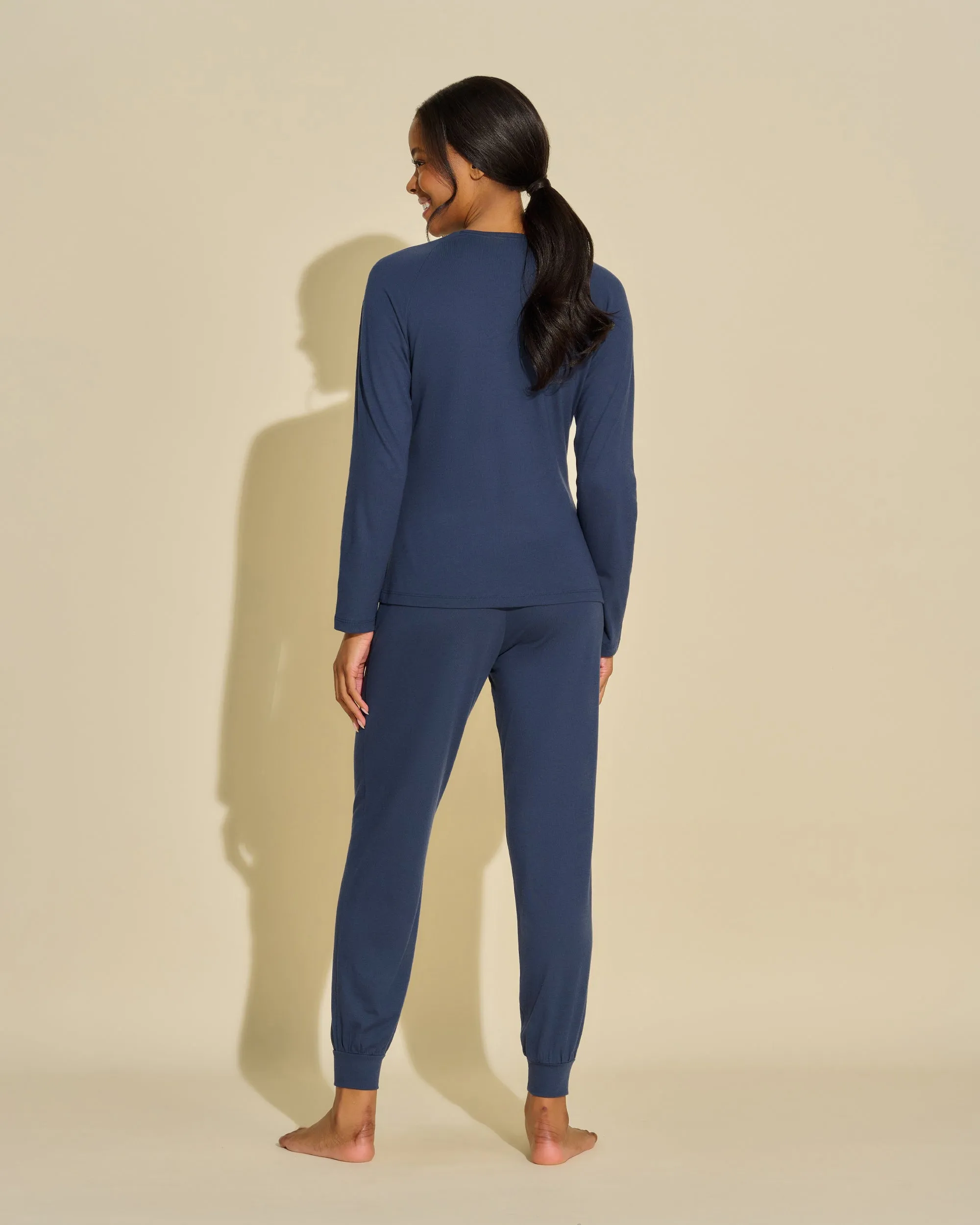Completo Pantaloni Relax E Maglietta A Maniche Lunghe