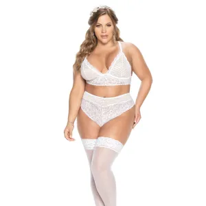 Mapale Cross-Back Button Lace Bra & Keyhole Panty Set - Curvy